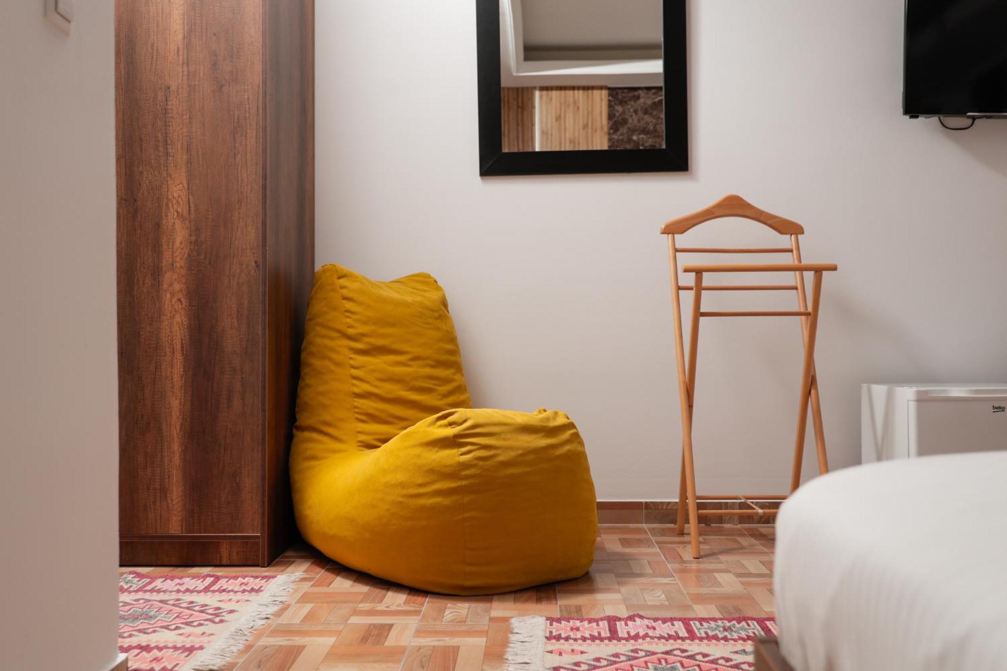 Hotel Denis Призрен Екстериор снимка