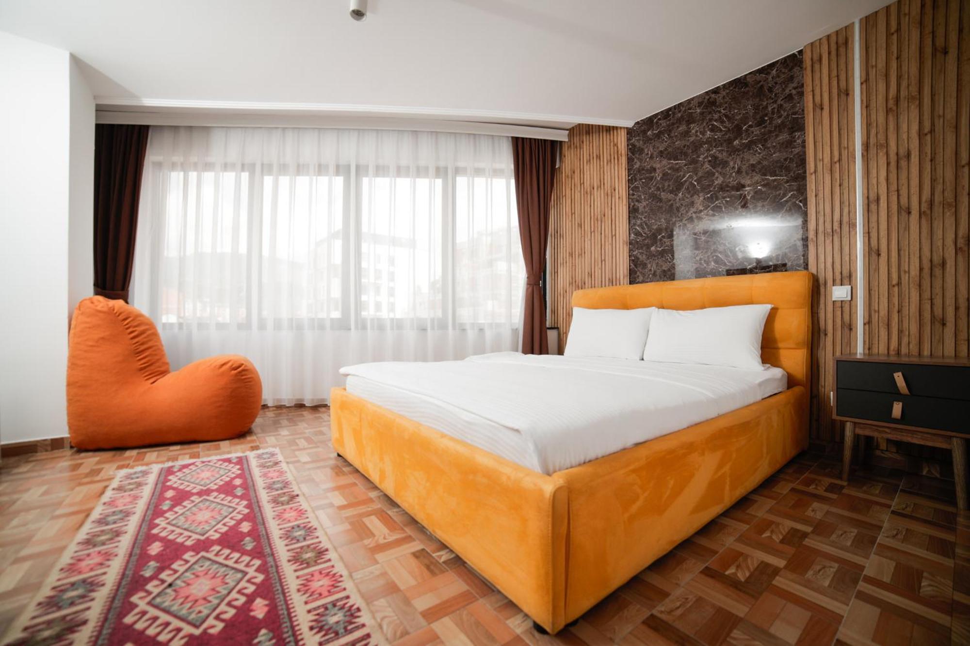 Hotel Denis Призрен Екстериор снимка