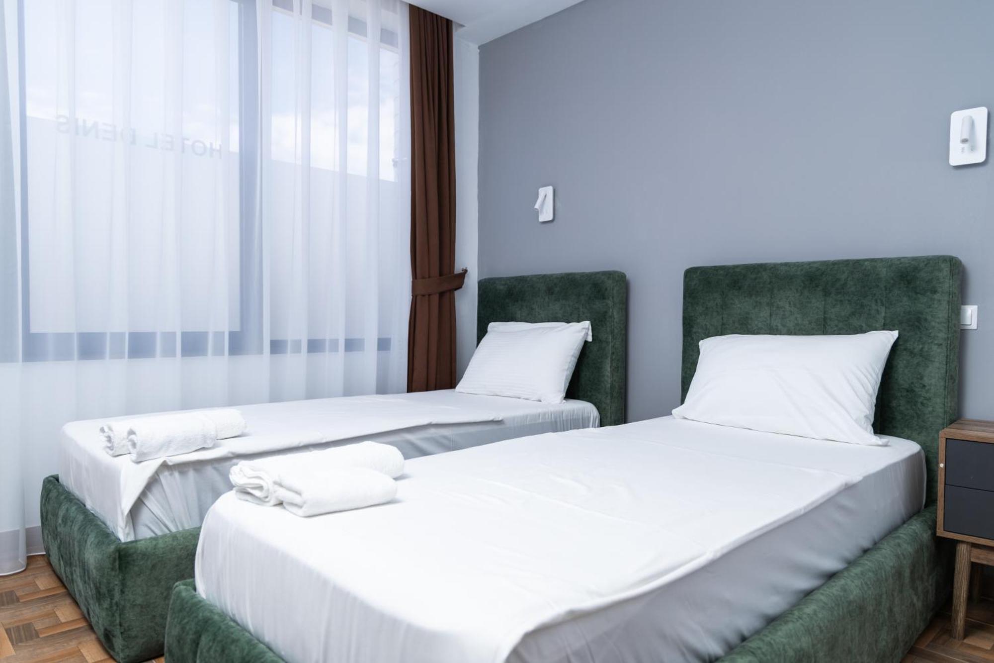 Hotel Denis Призрен Екстериор снимка