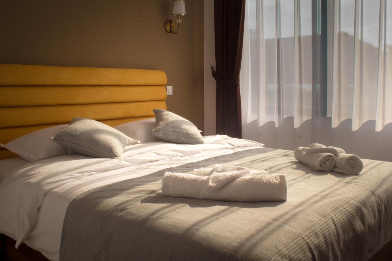 Hotel Denis Призрен Екстериор снимка